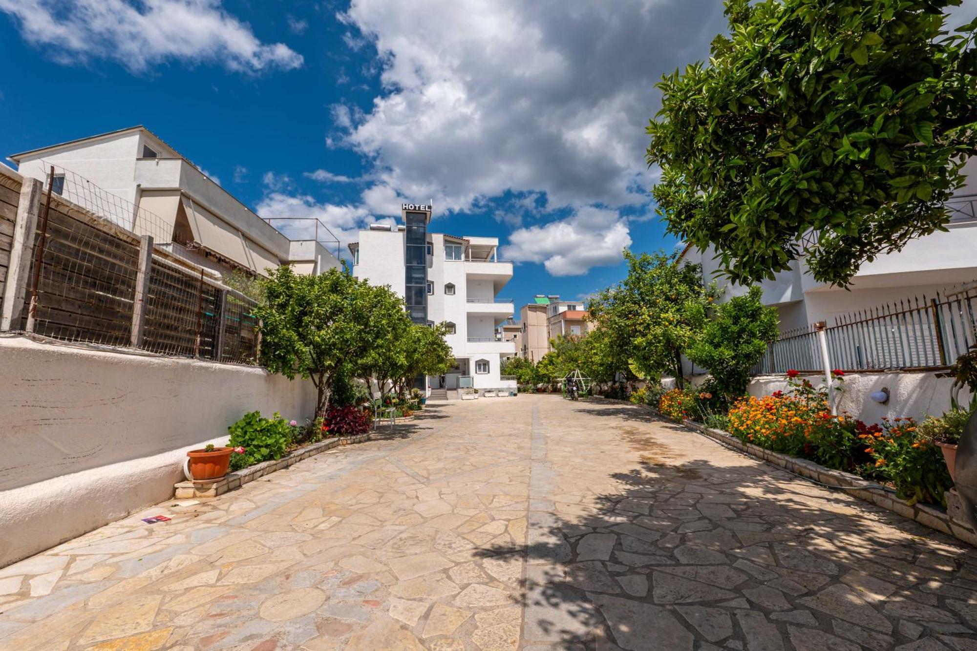 Hotel Artur2 Ksamil Exterior photo
