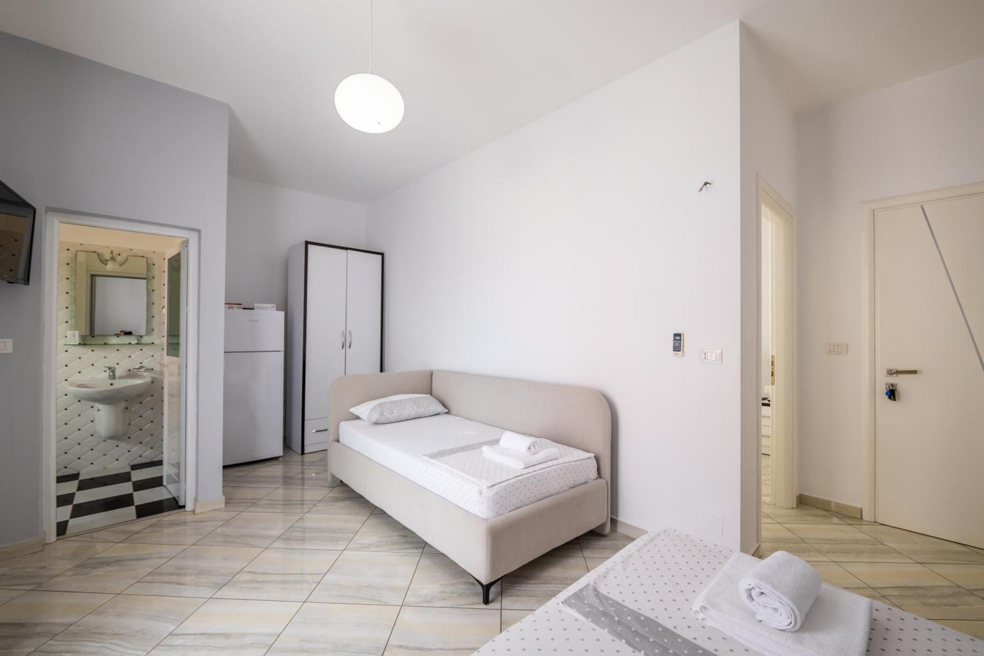 Hotel Artur2 Ksamil Exterior photo