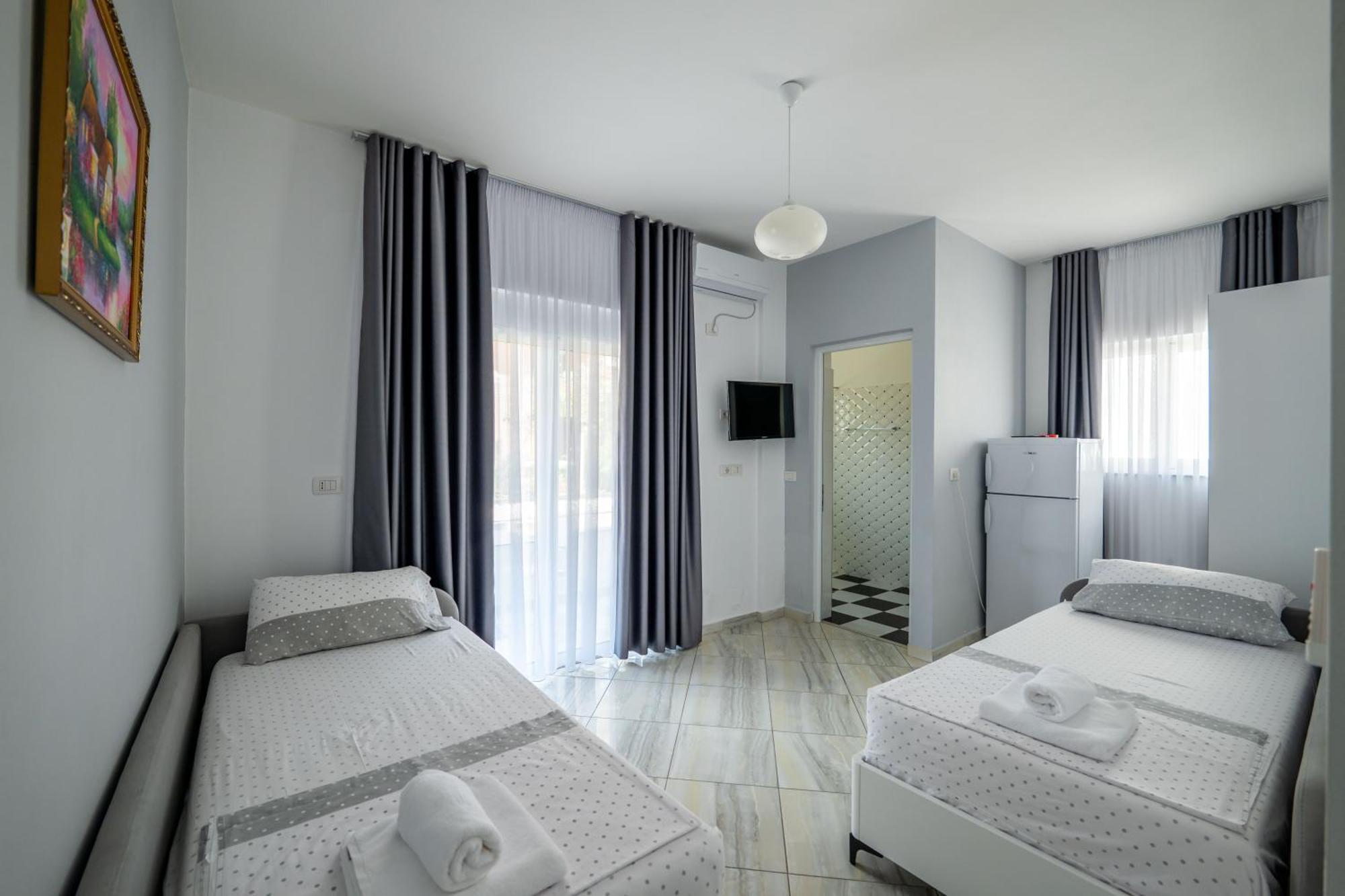 Hotel Artur2 Ksamil Exterior photo